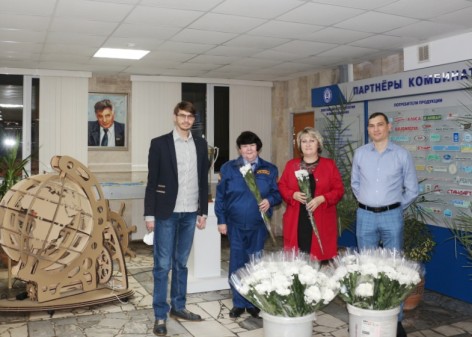 Профком КБК поздравил работниц с Днём матери