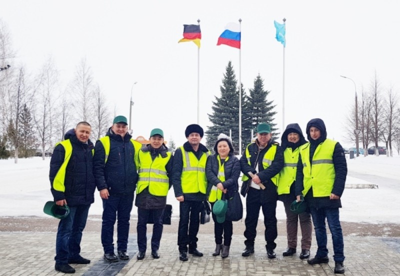 С работой комбината ознакомились руководители и ведущие специалисты «Каzakhstan Kagazy»