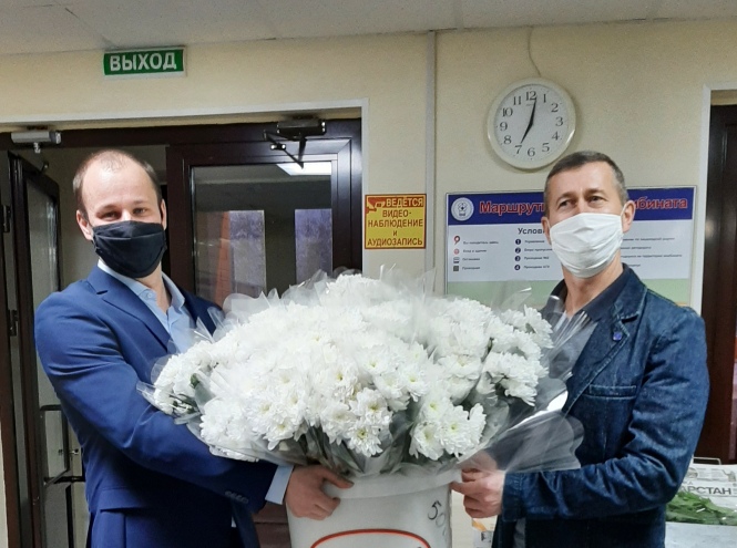 Букет праздничного настроения