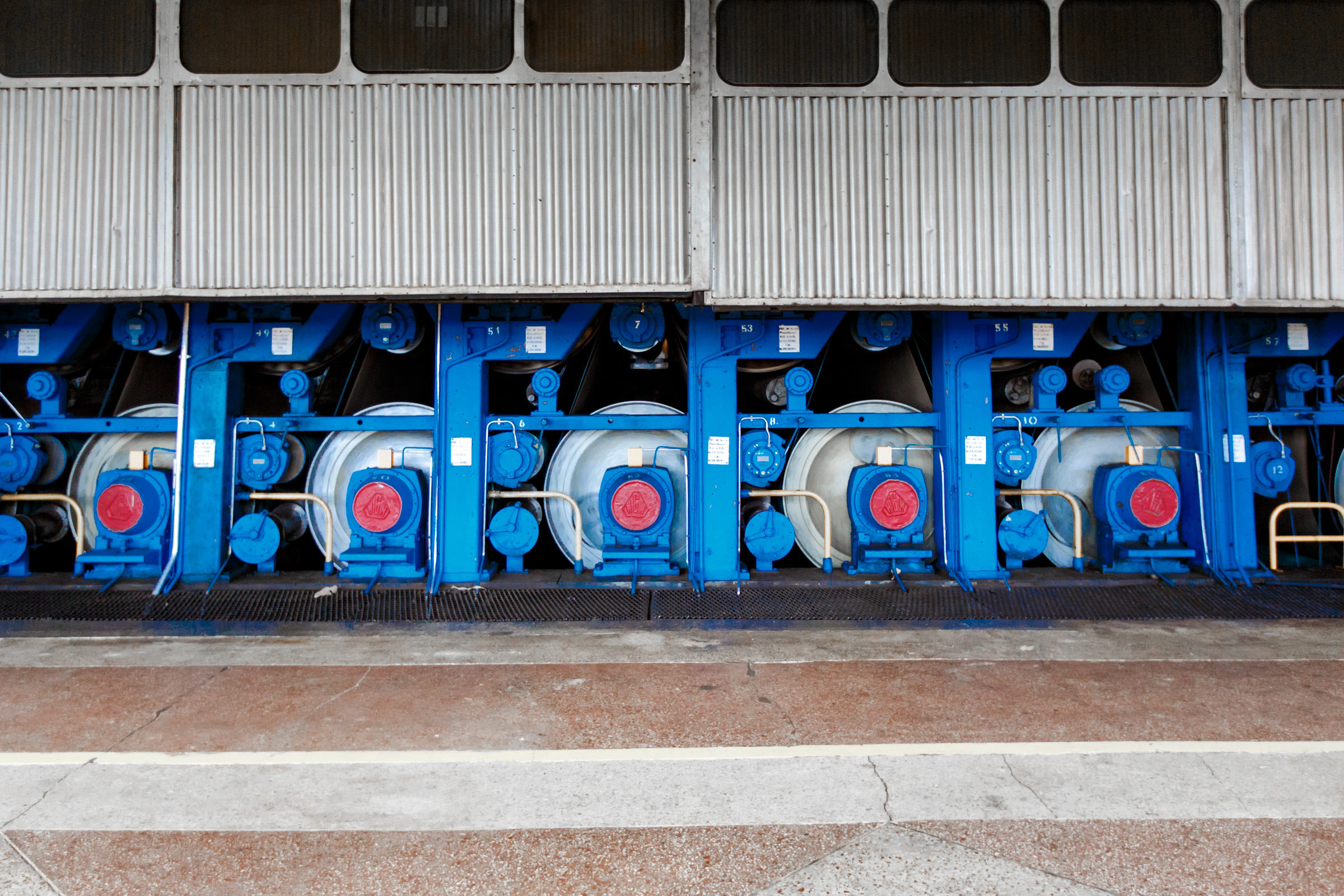 логотипы картонажных фабрик. картонная фабрика пермь. картонная фабрика котляковская. алексинская бумажно-картонная фабрика. ооо "кзсу".